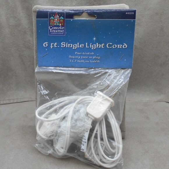 Carole Towne 6 Ft Single Light Cord 1 C7 Bulb #41379 In PKG Replacement Light - Picture 1 of 4